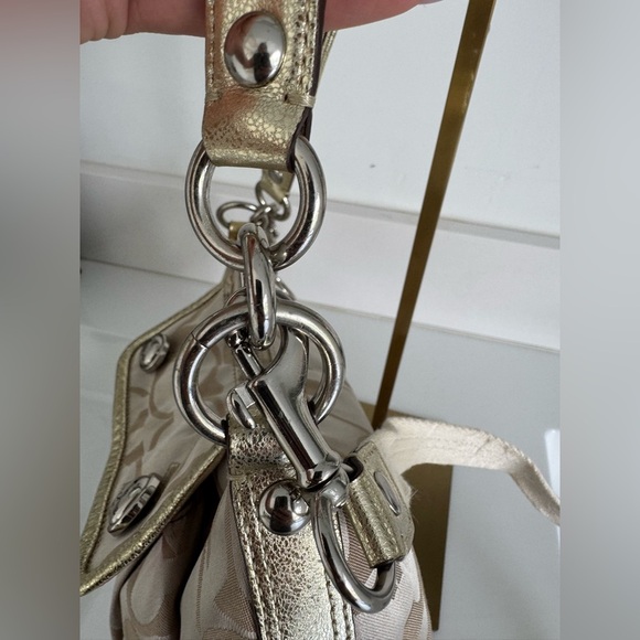 COACH Poppy Signature Satin Groovy two way Bag GOLD #13833 2009 - Picture 7 of 17